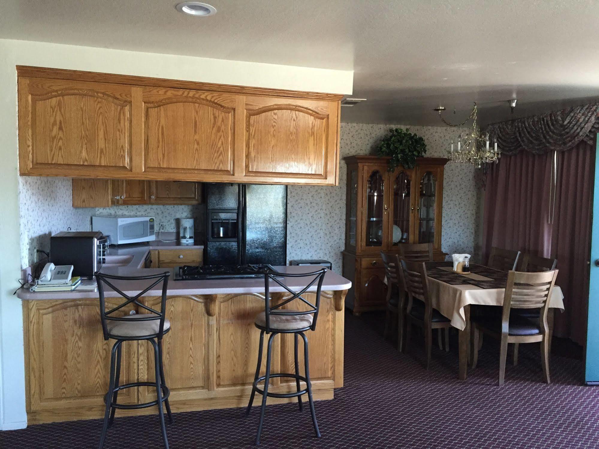 Oakridge Inn Oak View Εξωτερικό φωτογραφία