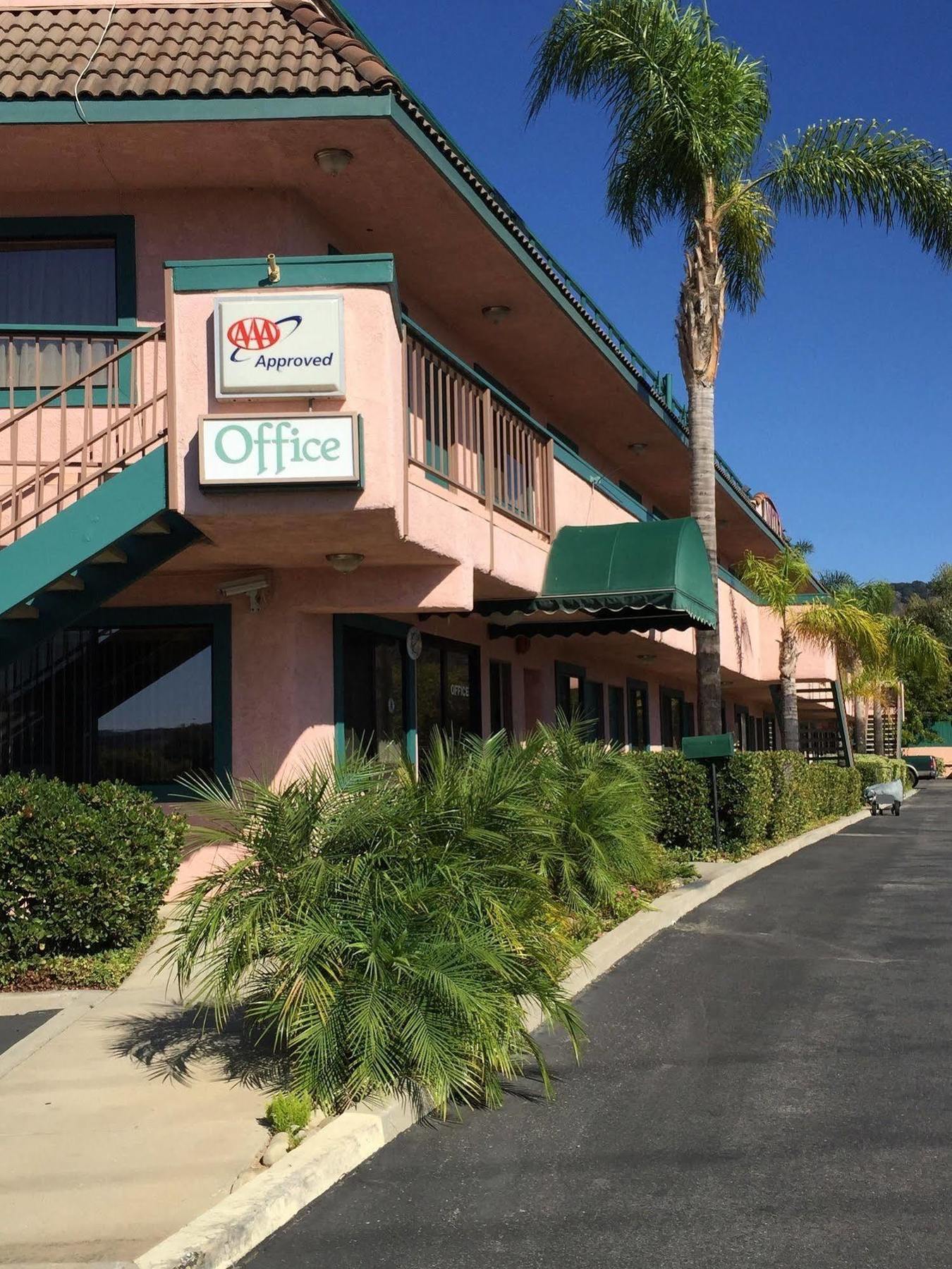 Oakridge Inn Oak View Εξωτερικό φωτογραφία
